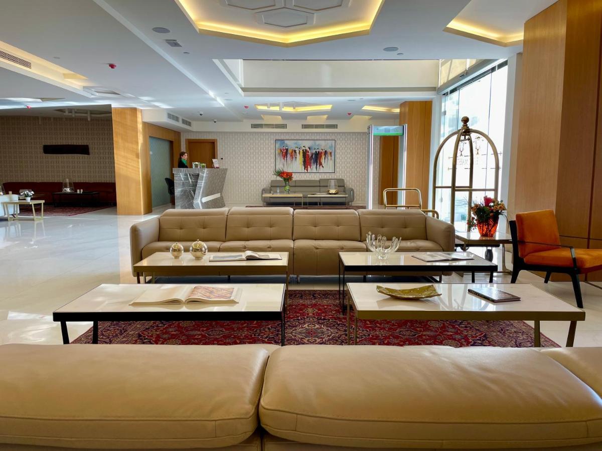 Majestic Byblos Grand Hotel Buitenkant foto