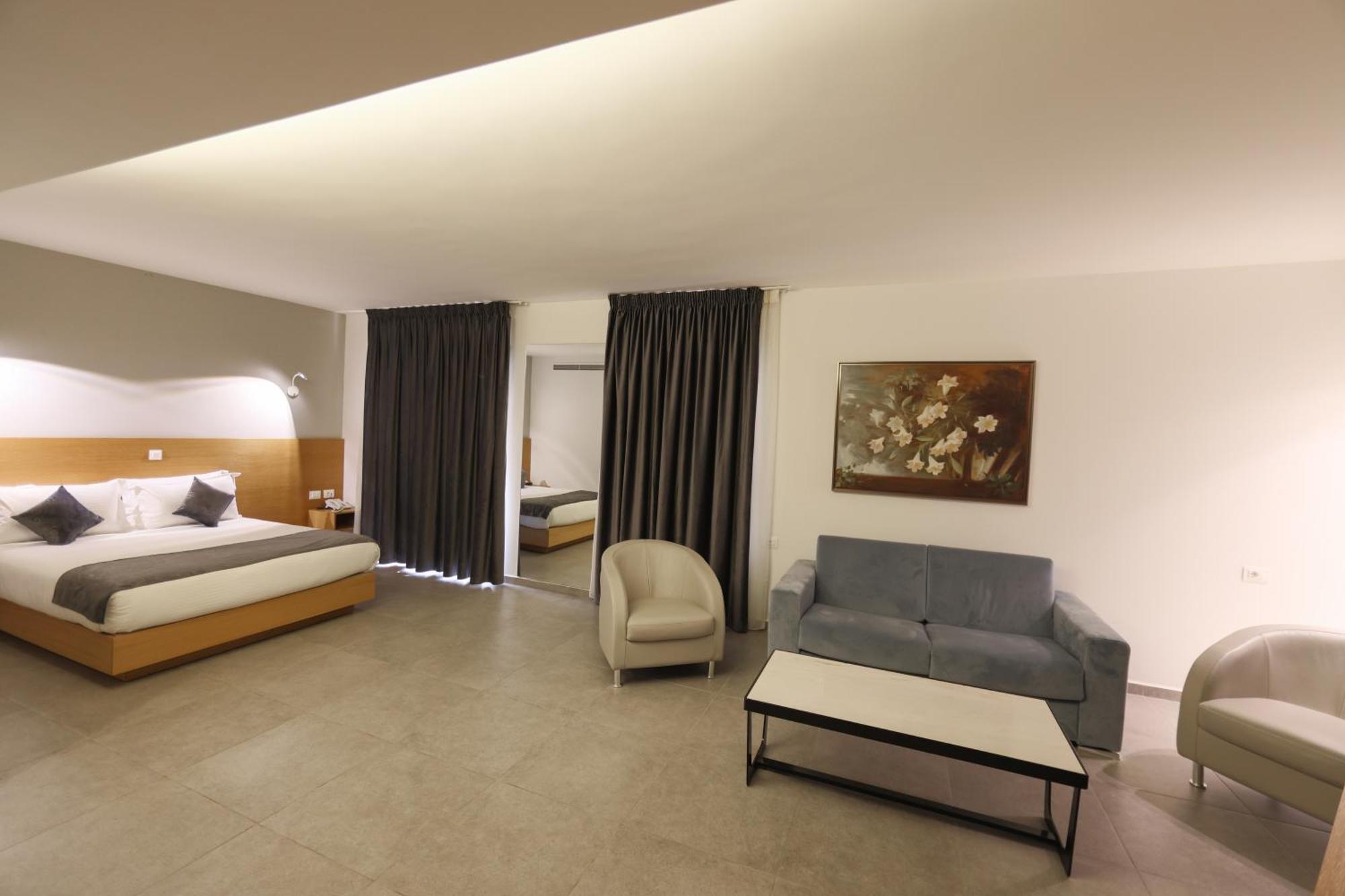 Majestic Byblos Grand Hotel Buitenkant foto